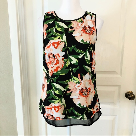 3/$20 like new H&M bold floral print blouse with sheer trim & crossed open back - Picture 1 of 7